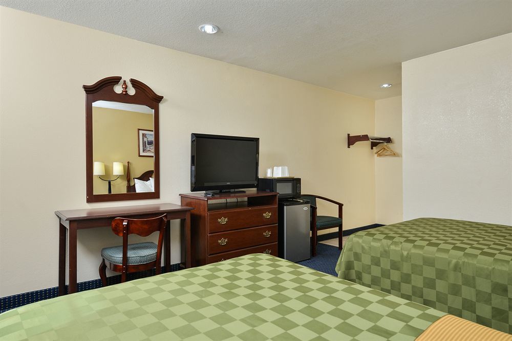 Days Inn By Wyndham El Centro Bagian luar foto