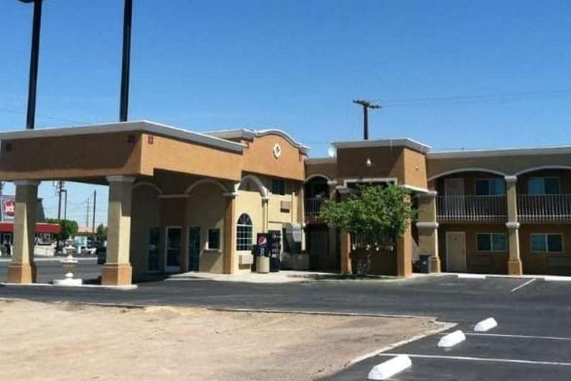Days Inn By Wyndham El Centro Bagian luar foto